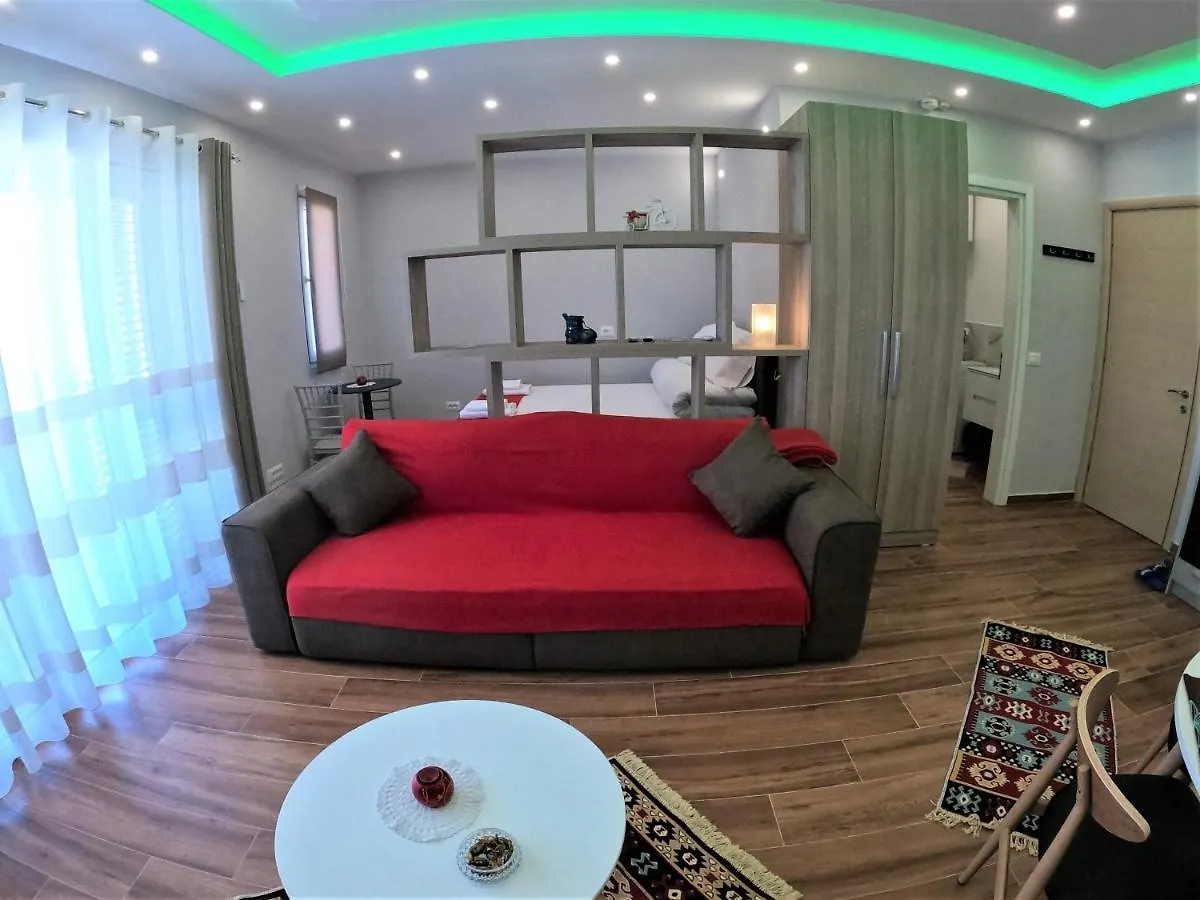 Eni'S Apartments ティラナ 0*,