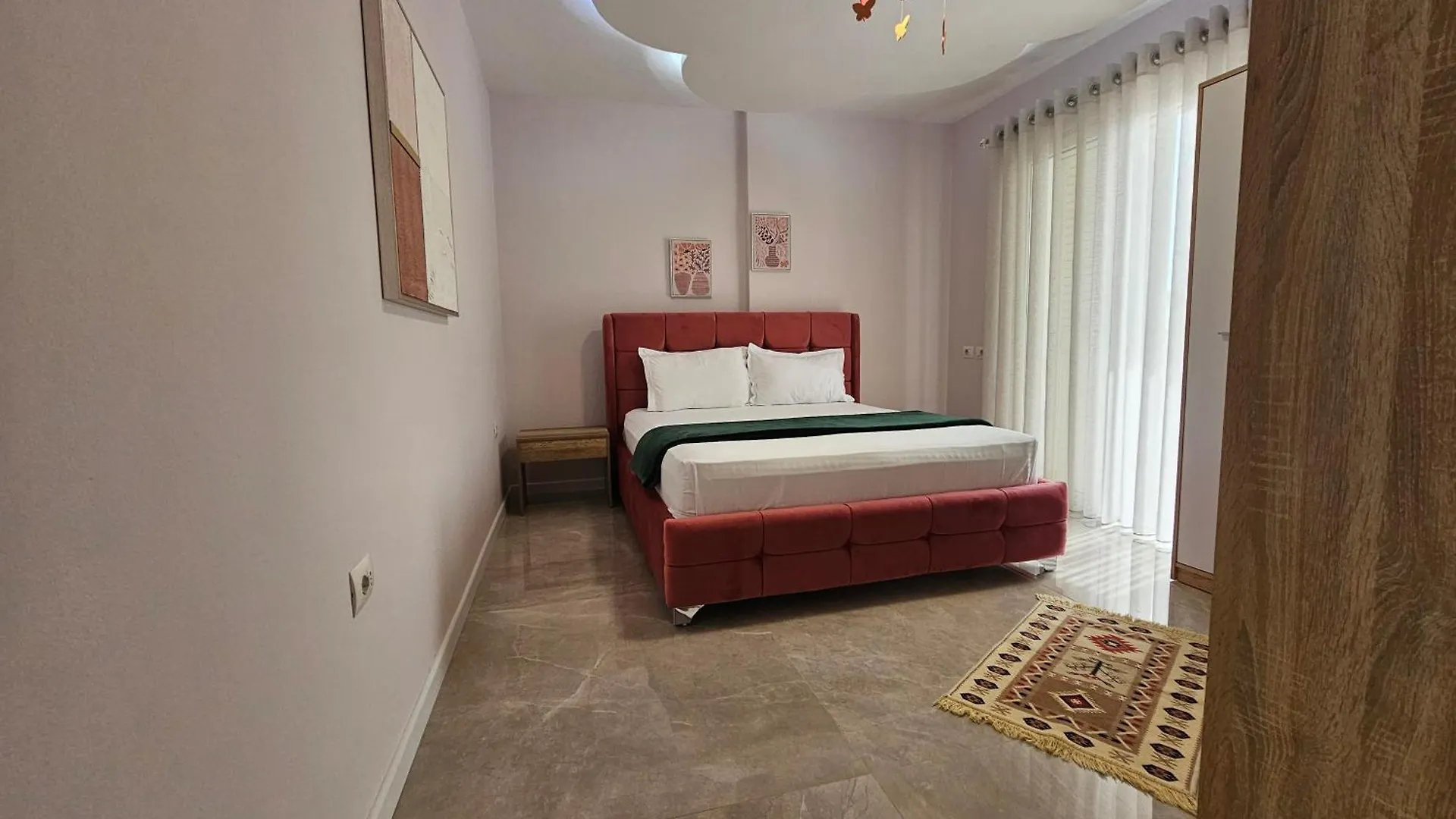 Eni'S Apartments ティラナ